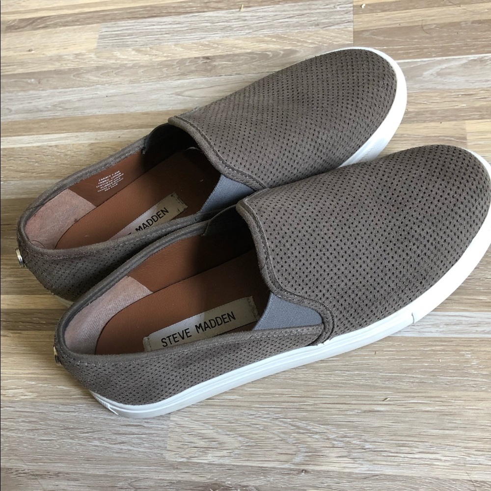 Steve Madden Slip on Flats
